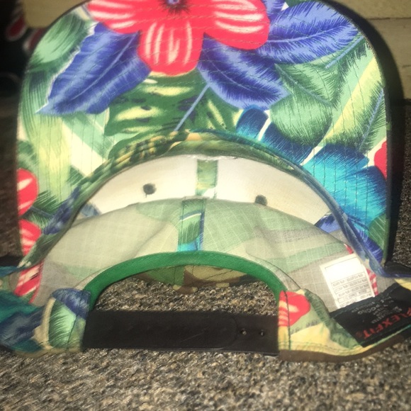 SnapBack hat - Picture 2 of 3